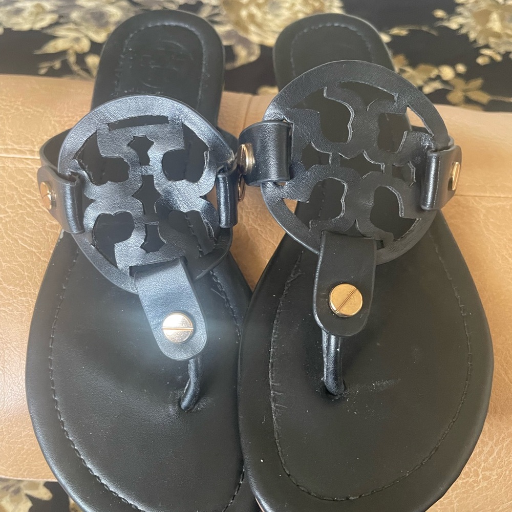 Black Tory Burch Miller style